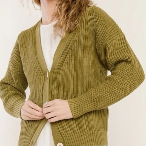 Tradlands Sweaters - Tradlands Shelter Cotton Cardigan in Dark Olive Green, size XS LIKE NEW